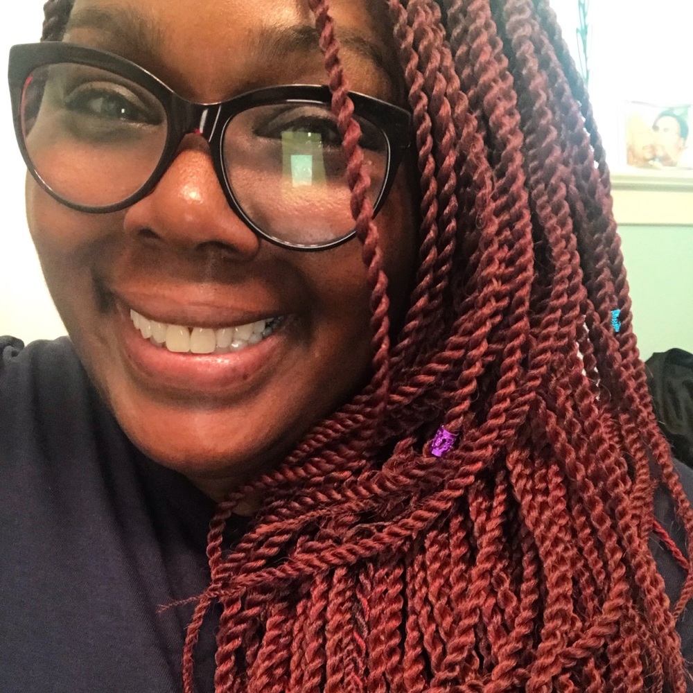 Meet your Posher, Simone